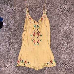 Urban outfitters romper - adjustable straps. Lined. NWT. Size XS